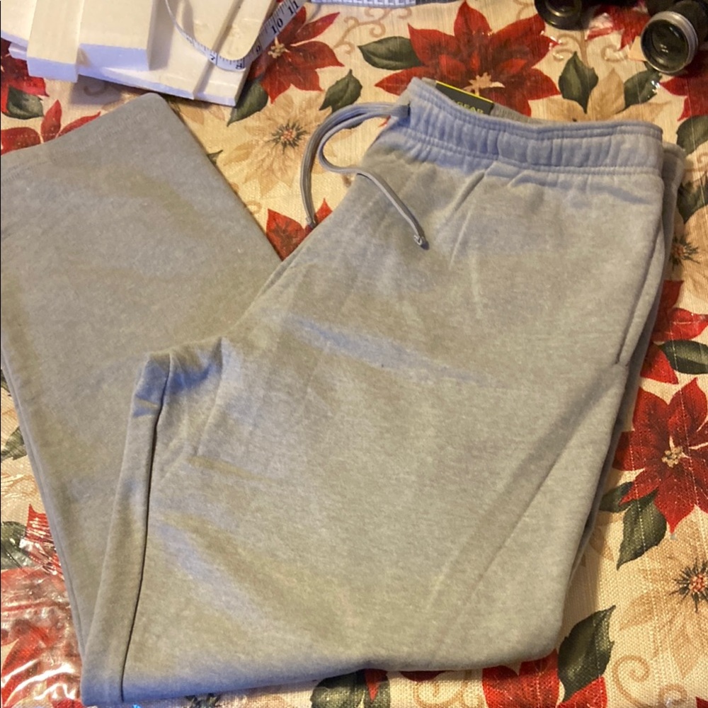 Men’s jogging pants